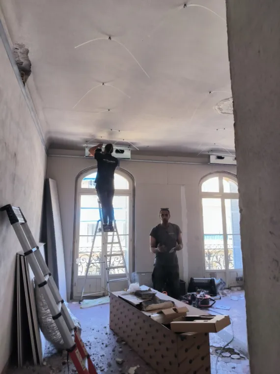Expert pour installer une climatisation réversible dans une propriété privée, Nice, LES RÉVERSIBLES